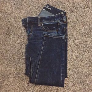 Practically New - American Eagle Jeggings
